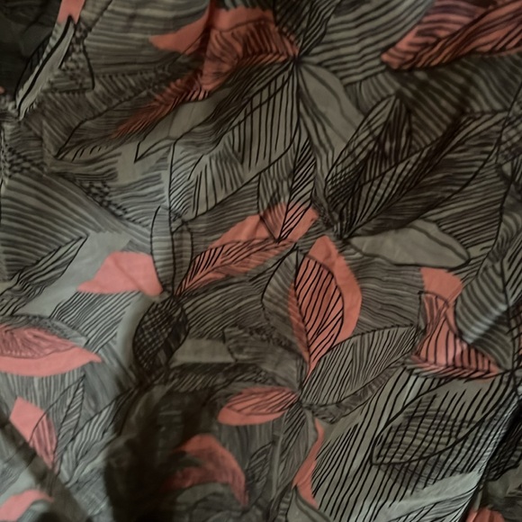 To the Max XL Blouse - Picture 5 of 6